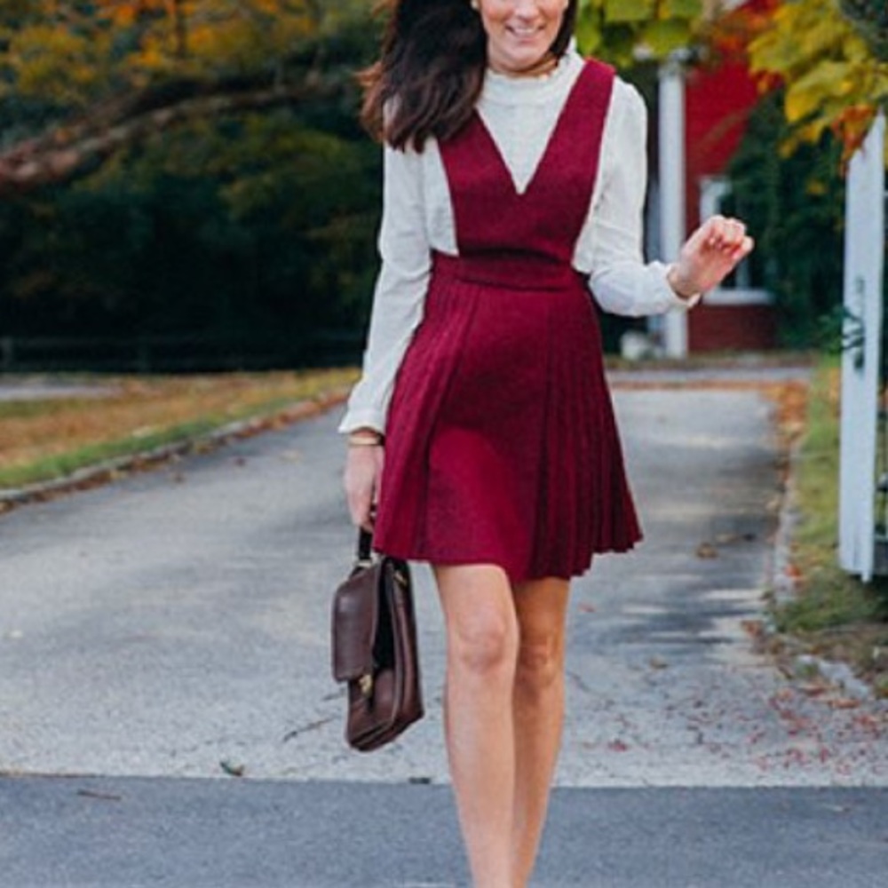 Burgundy red pleated jumper JOA